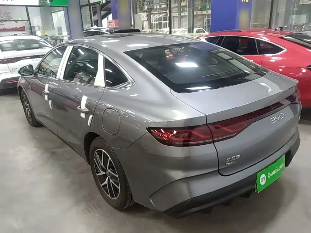 BYD Qin L — фото 10