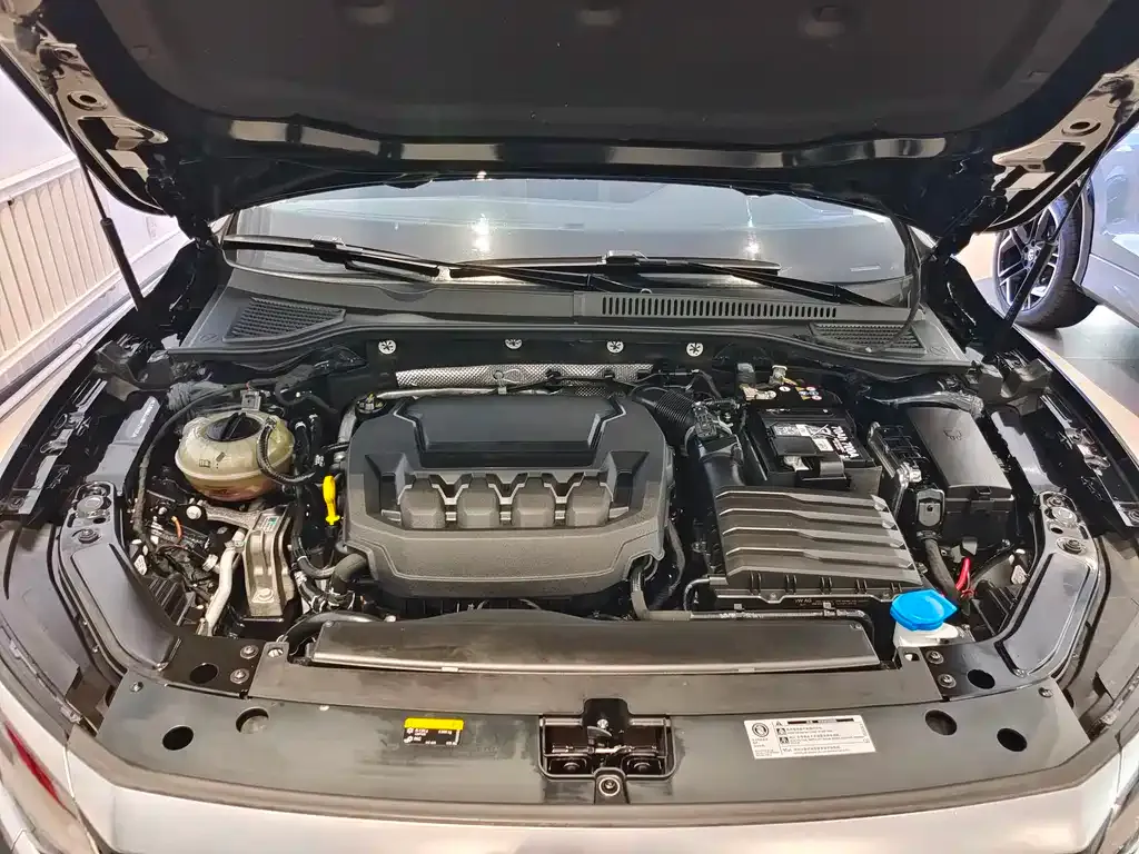 Volkswagen Passat — фото 10