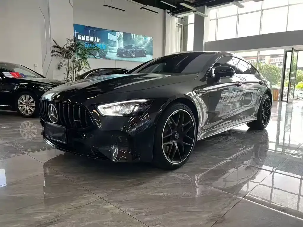 Mercedes-Benz AMG GT — фото 1