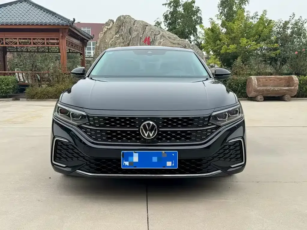 Volkswagen Passat — фото 5