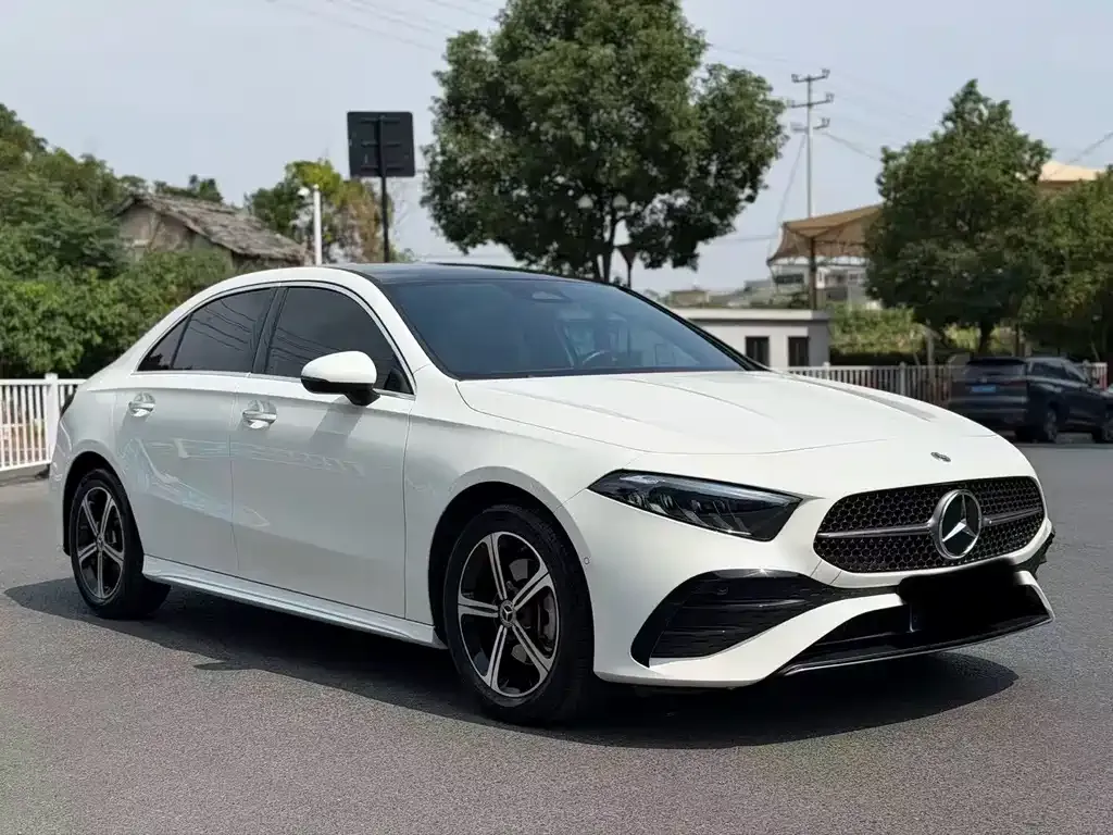 Mercedes-Benz A-Class — фото 10