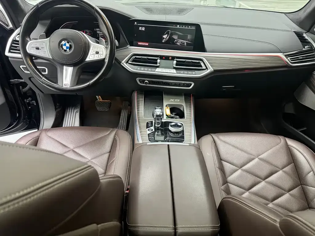BMW X5 — фото 10