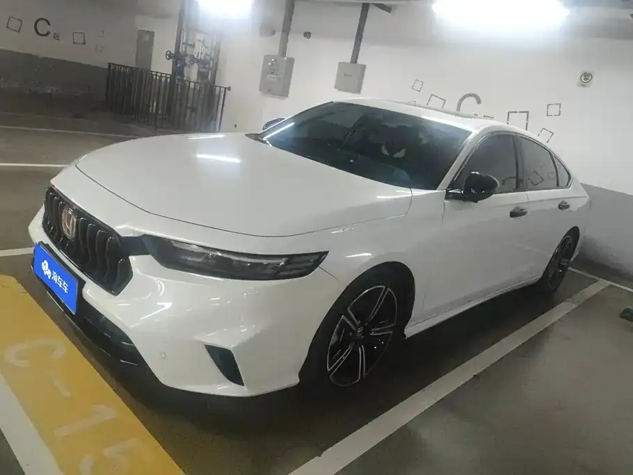 Honda Inspire — фото 1