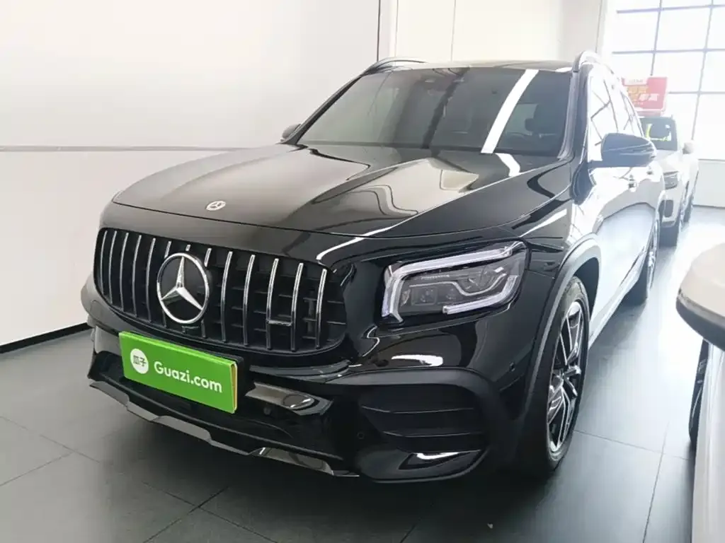 Mercedes-Benz GLB AMG — фото 3