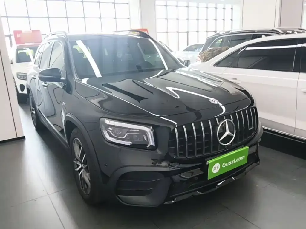 Mercedes-Benz GLB AMG — фото 7