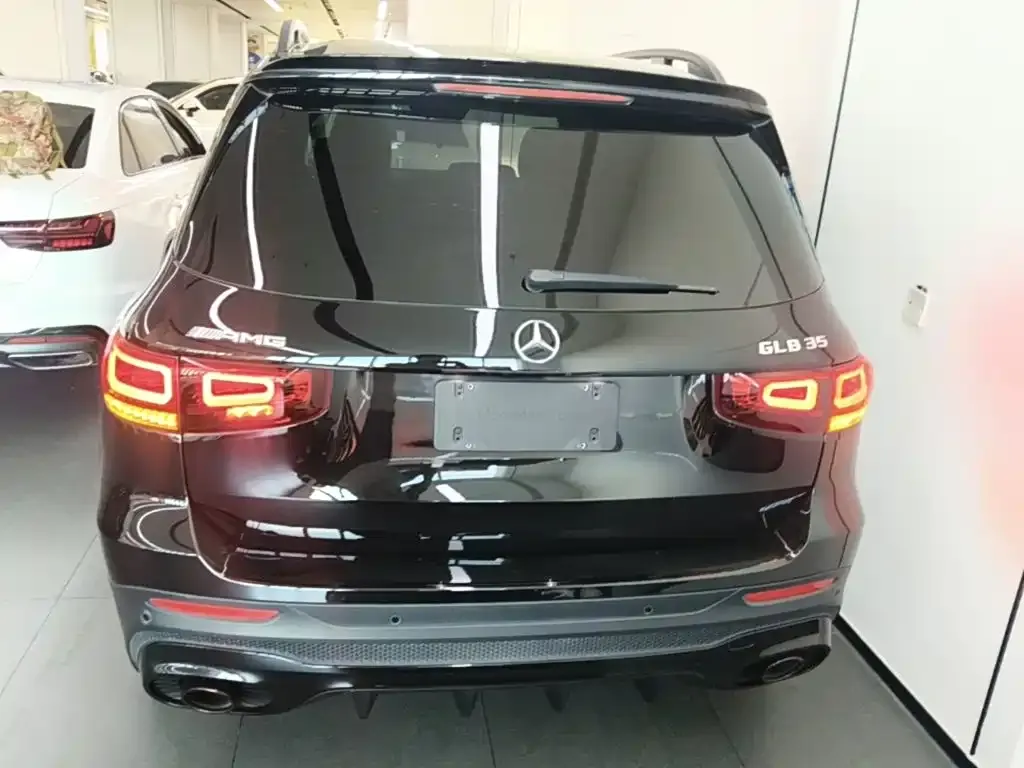 Mercedes-Benz GLB AMG — фото 4