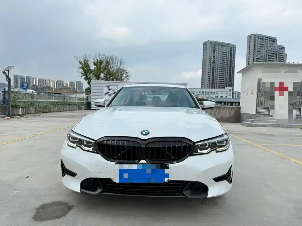 BMW 3 Series — фото 1