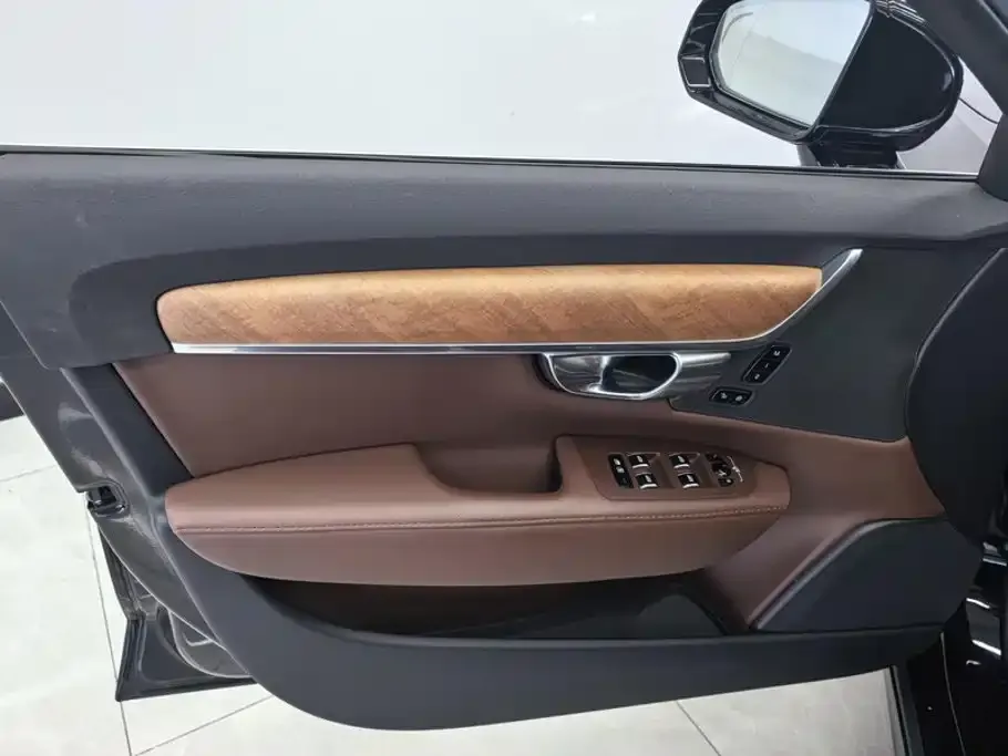 Volvo S90 — фото 2