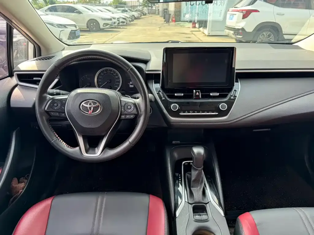 Toyota Corolla — фото 3