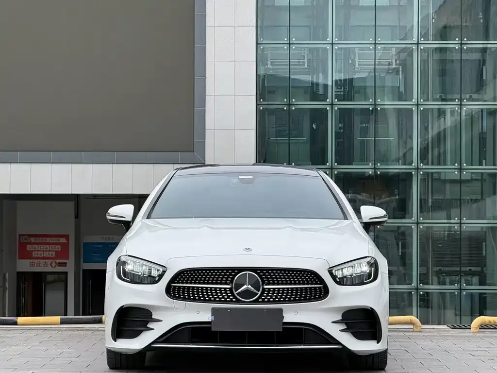 Mercedes-Benz E-Class (Import) — фото 2