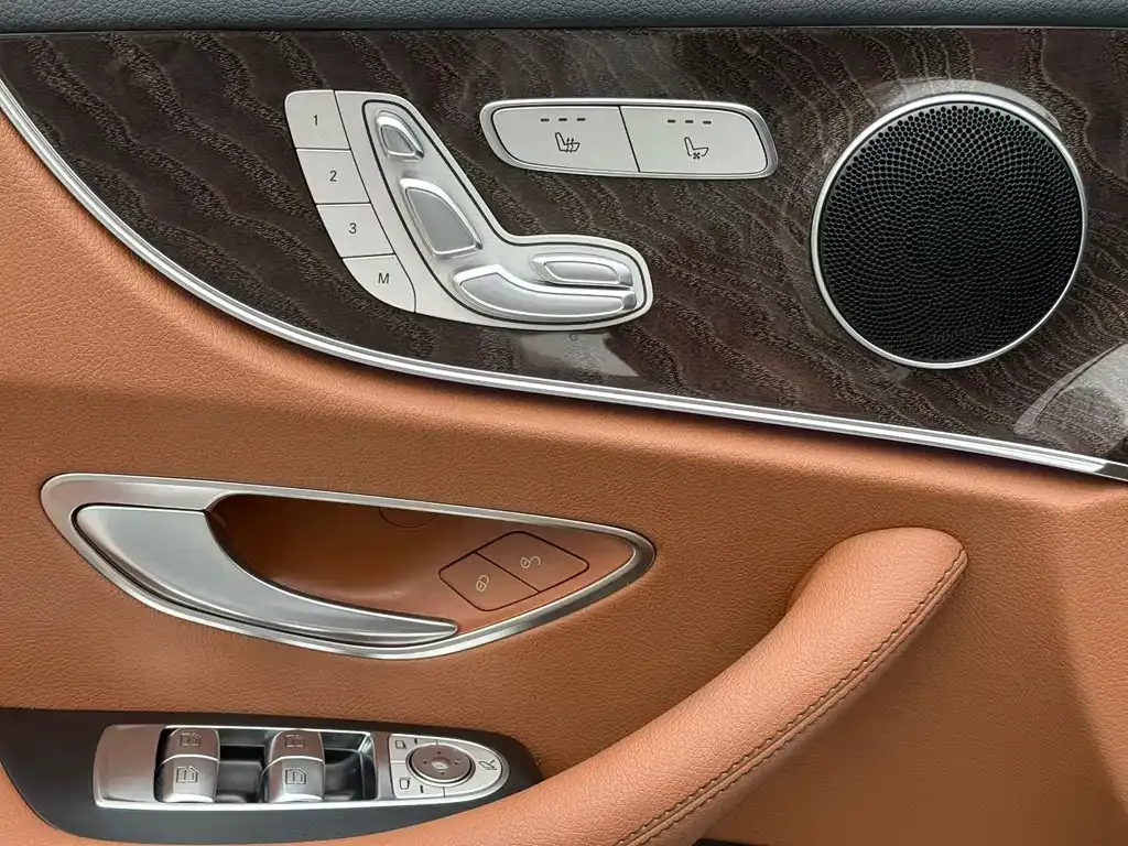 Mercedes-Benz E-Class (Import) — фото 9