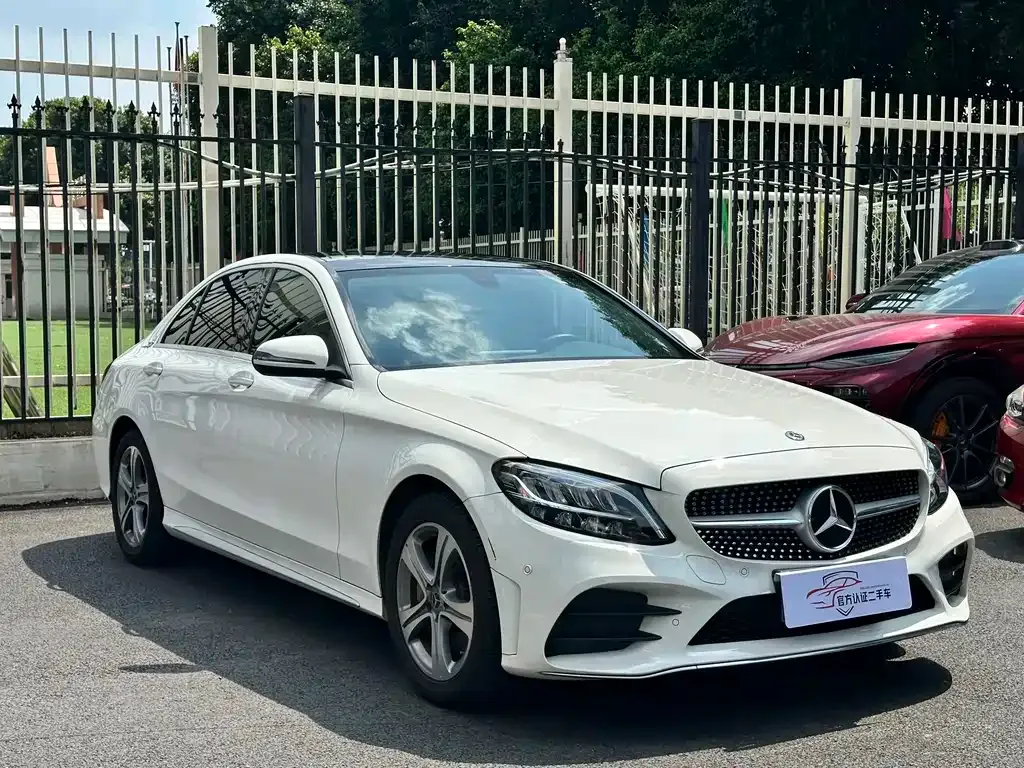 Mercedes-Benz C-Class — фото 10