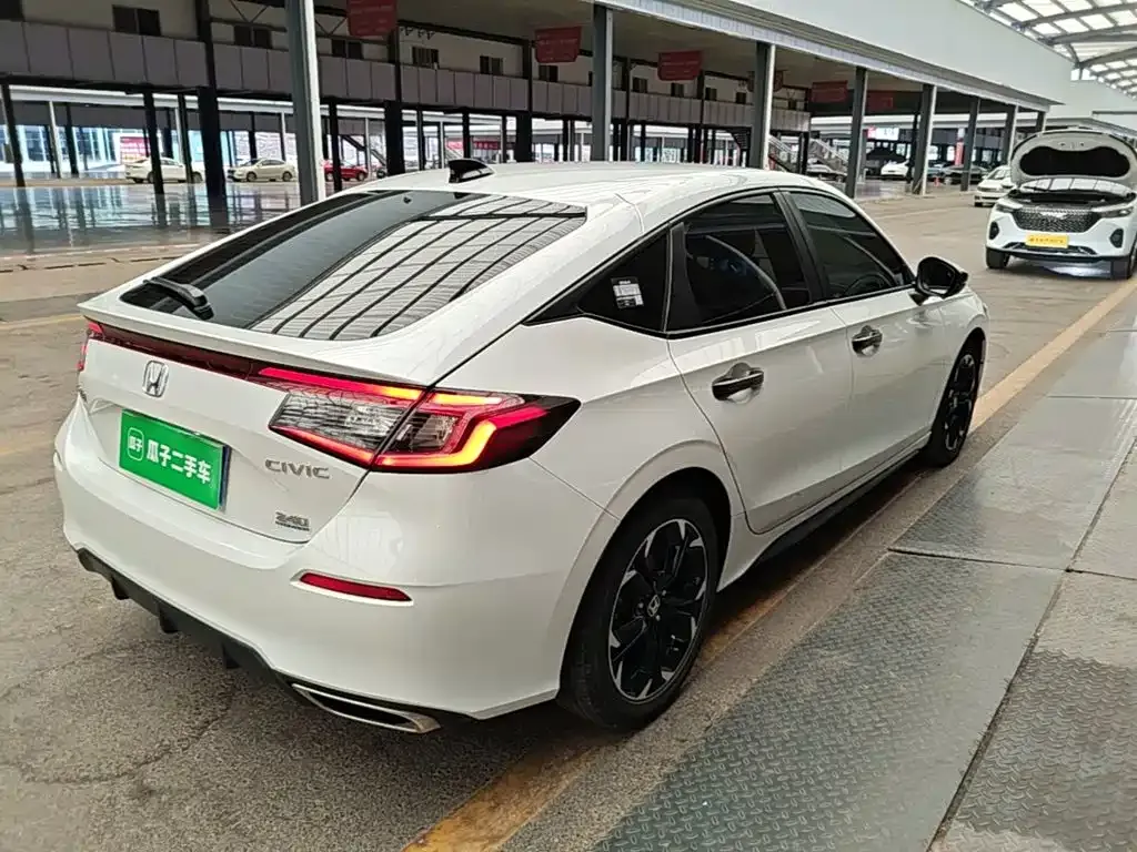 Honda Civic — фото 7