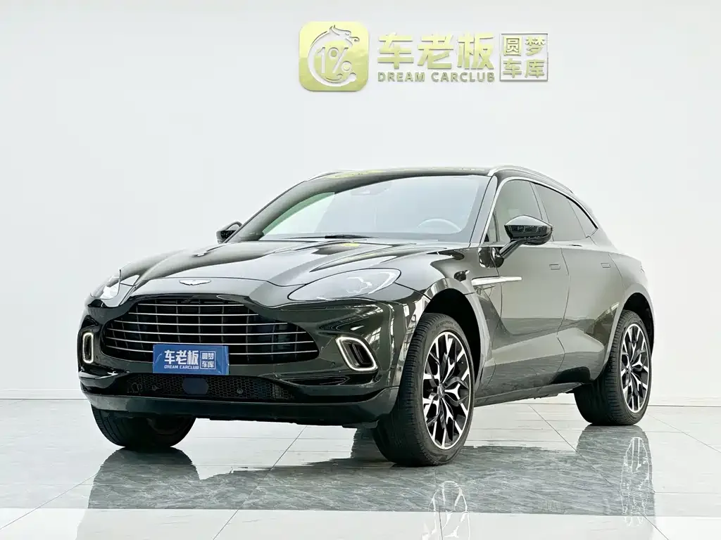 Aston Martin DBX — фото 1