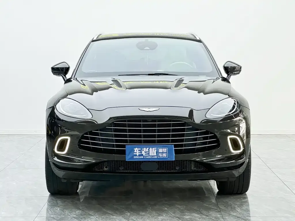 Aston Martin DBX — фото 4