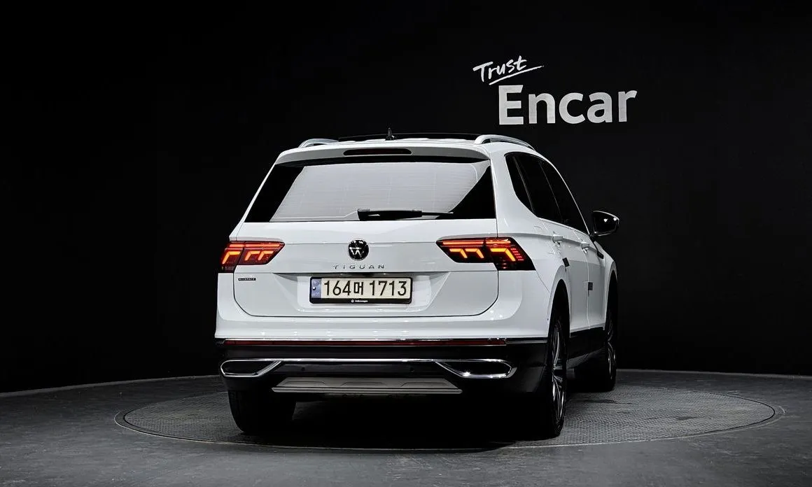 Volkswagen Tiguan — фото 2