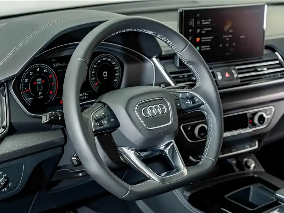 Audi Q5L — фото 4