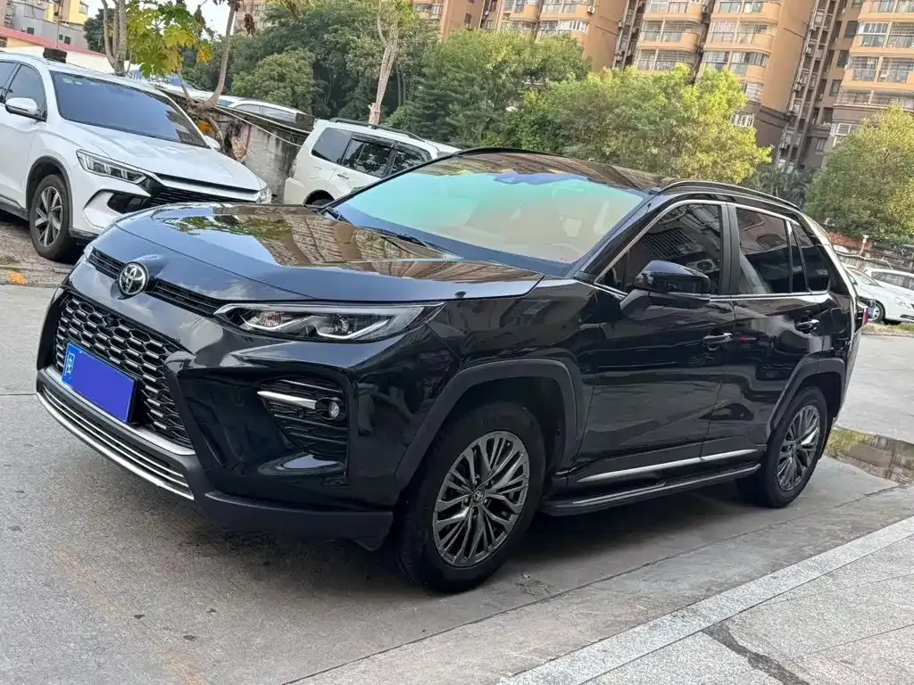 Toyota Wildlander — фото 1