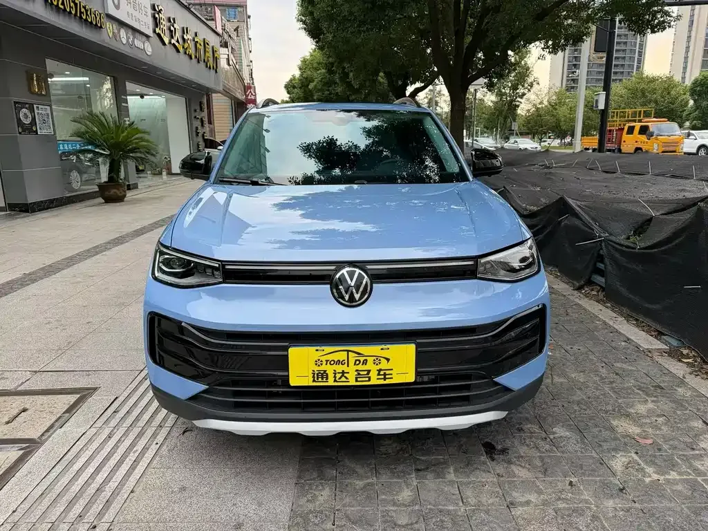 Volkswagen Tharu — фото 1