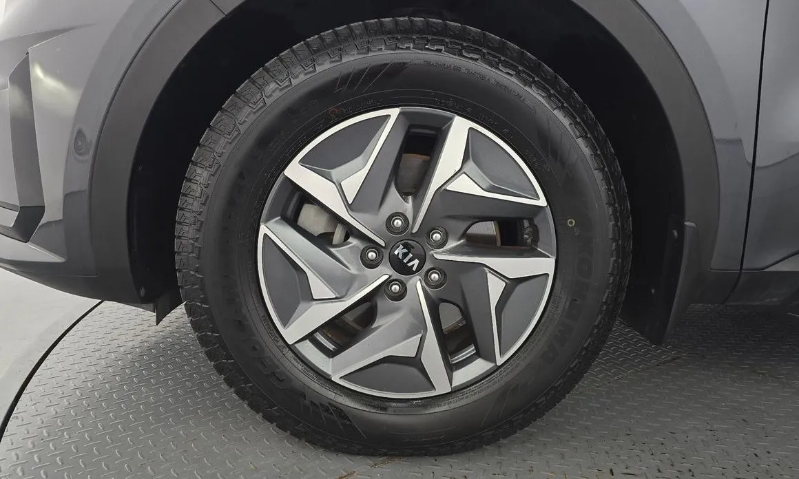 Kia Sorento — фото 10