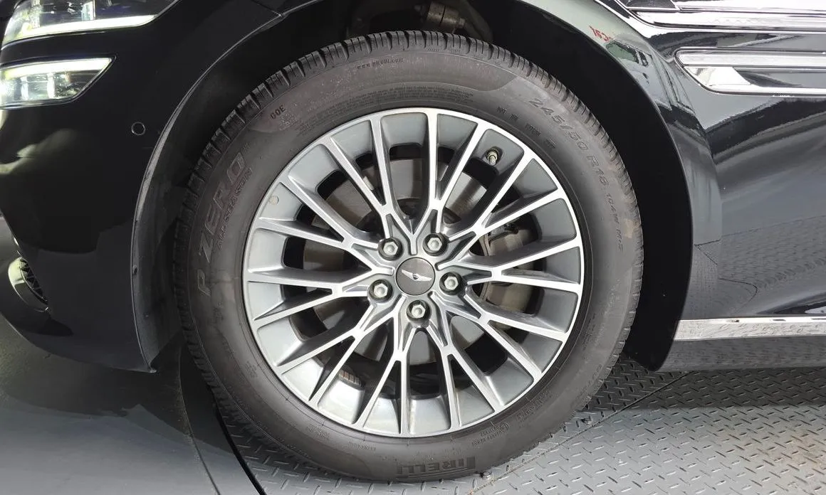 Genesis G80 — фото 10