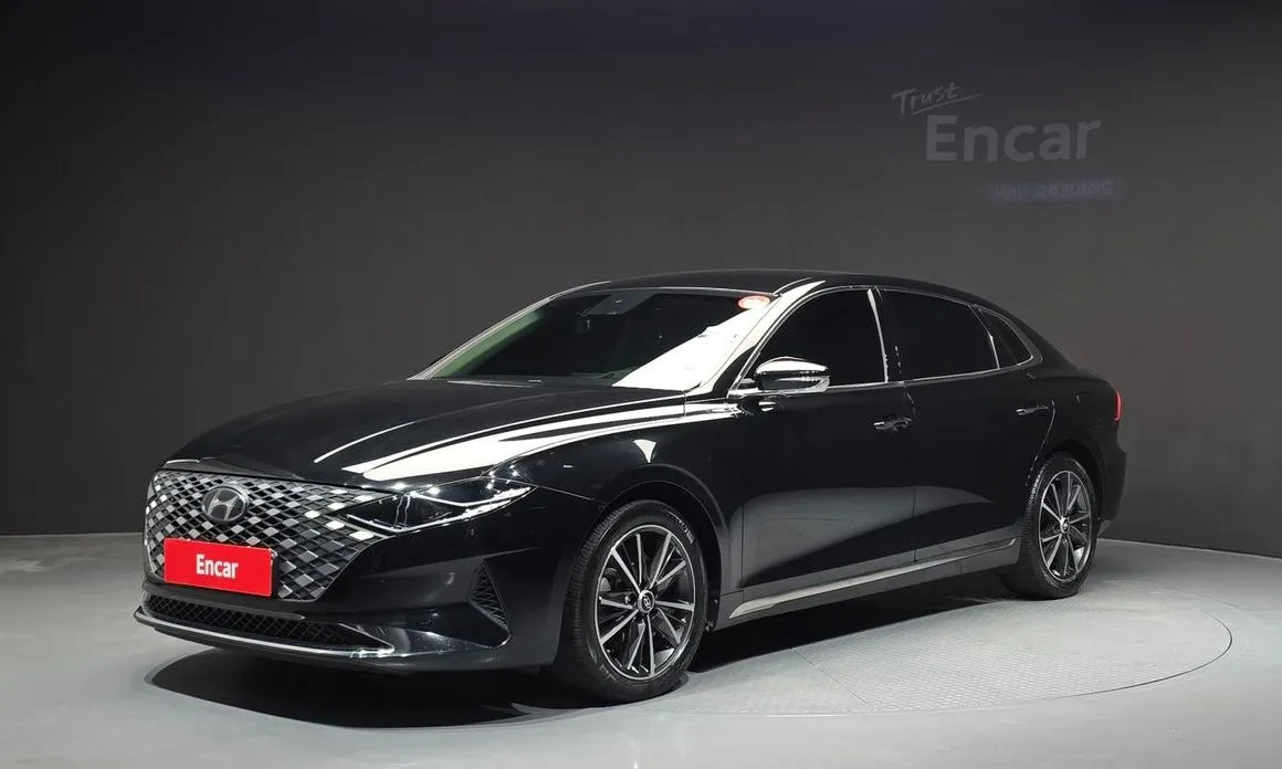 Hyundai Grandeur — фото 1