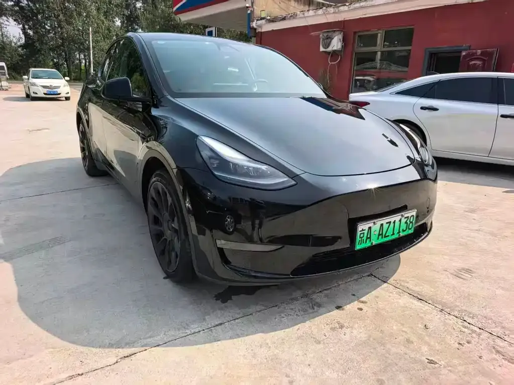 Tesla Model Y — фото 4