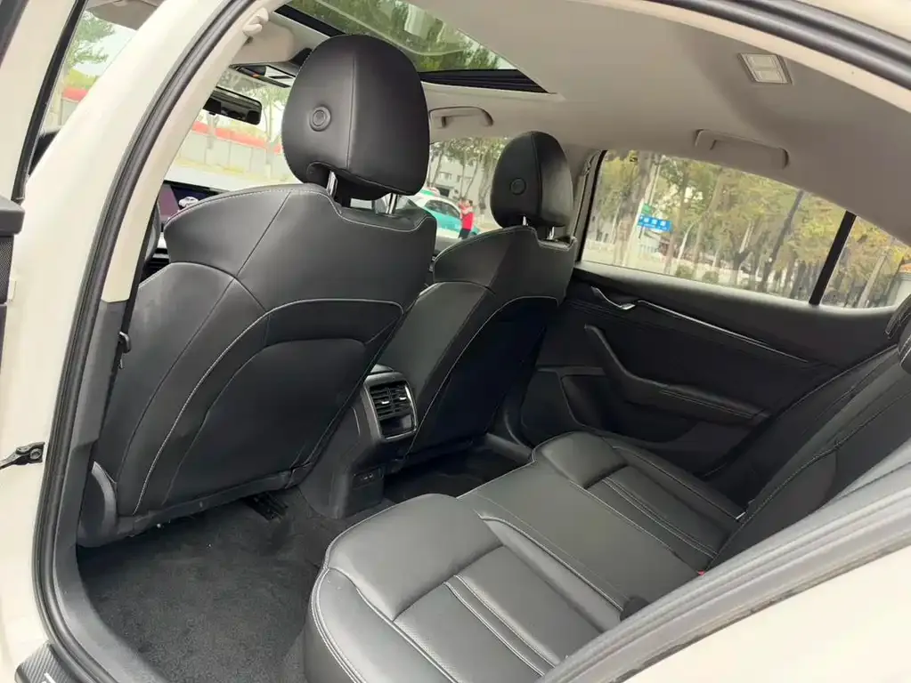 Skoda Octavia — фото 3