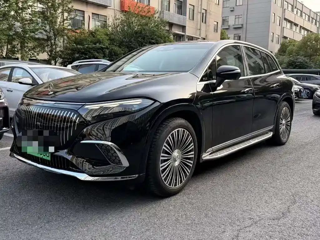 Mercedes-Benz EQS SUV — фото 1