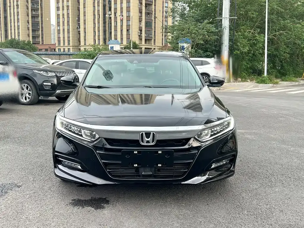 Honda Accord — фото 7