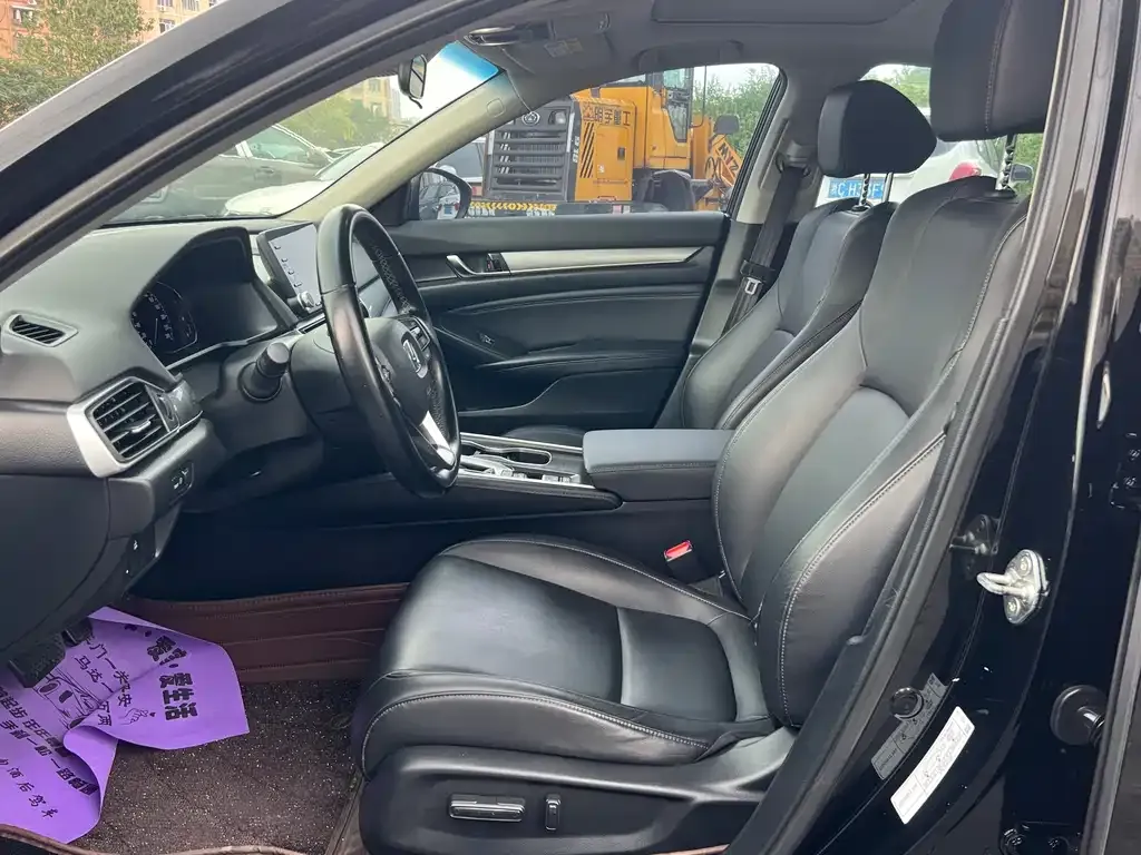 Honda Accord — фото 2
