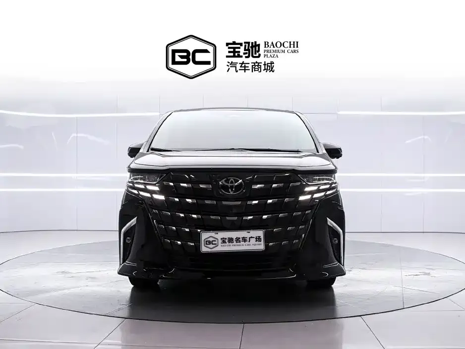 Toyota Alphard — фото 3