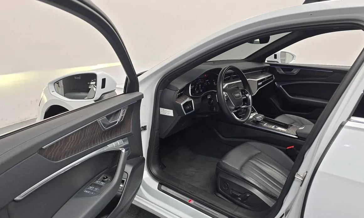 Audi A6 — фото 10