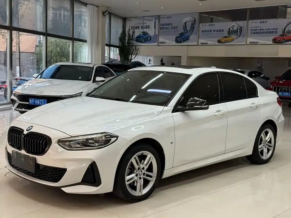 BMW 1 Series — фото 1