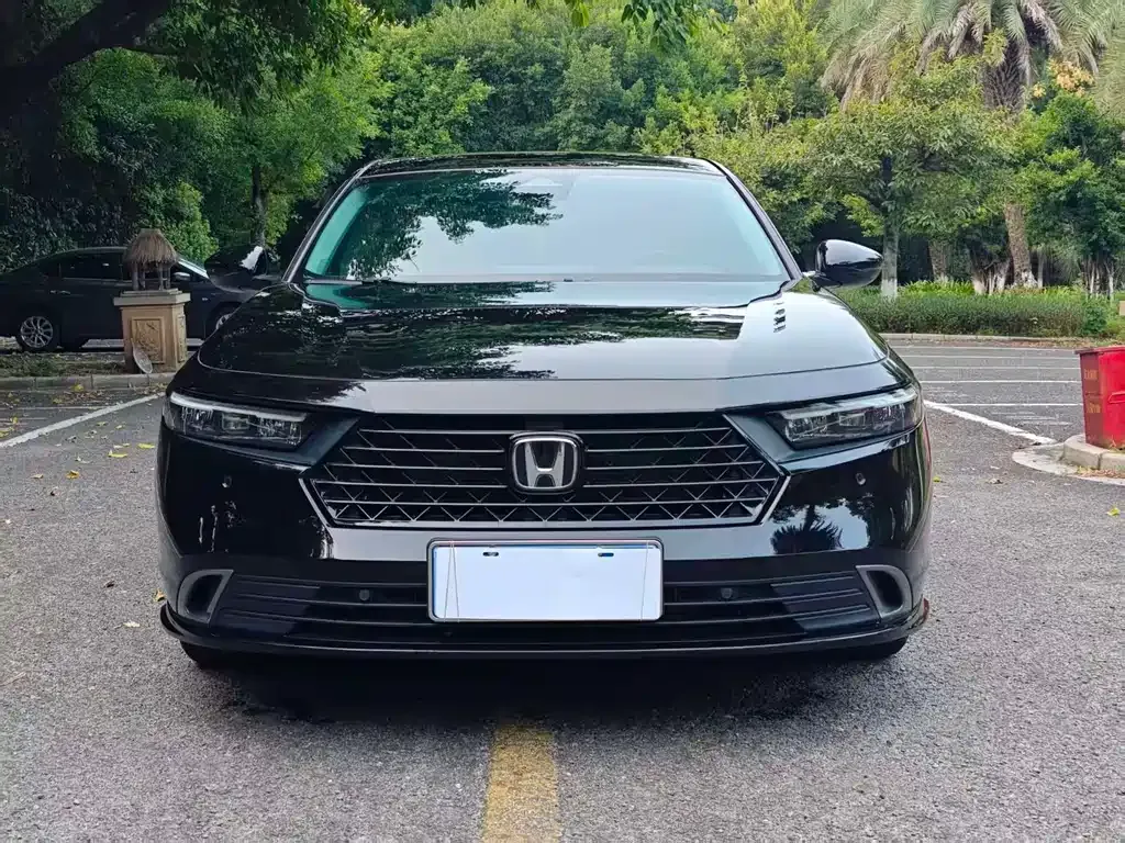 Honda Accord — фото 10