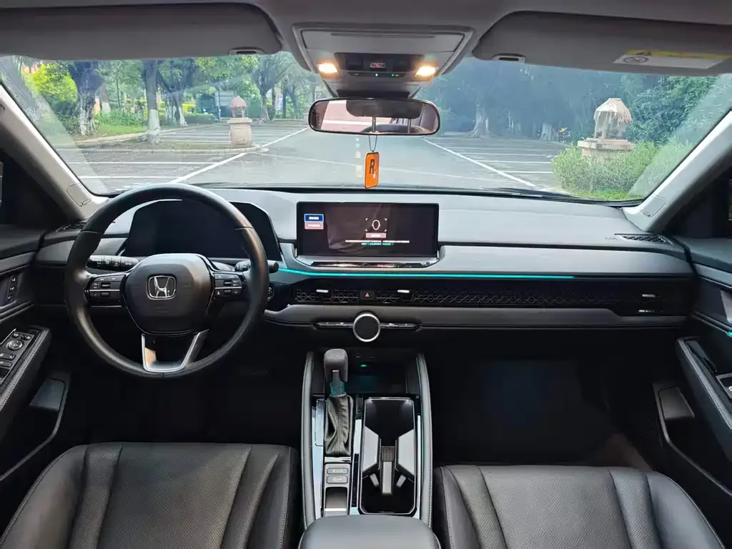 Honda Accord — фото 6