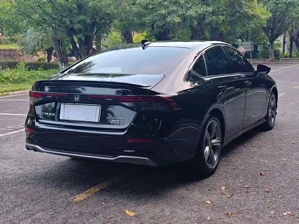 Honda Accord — фото 4