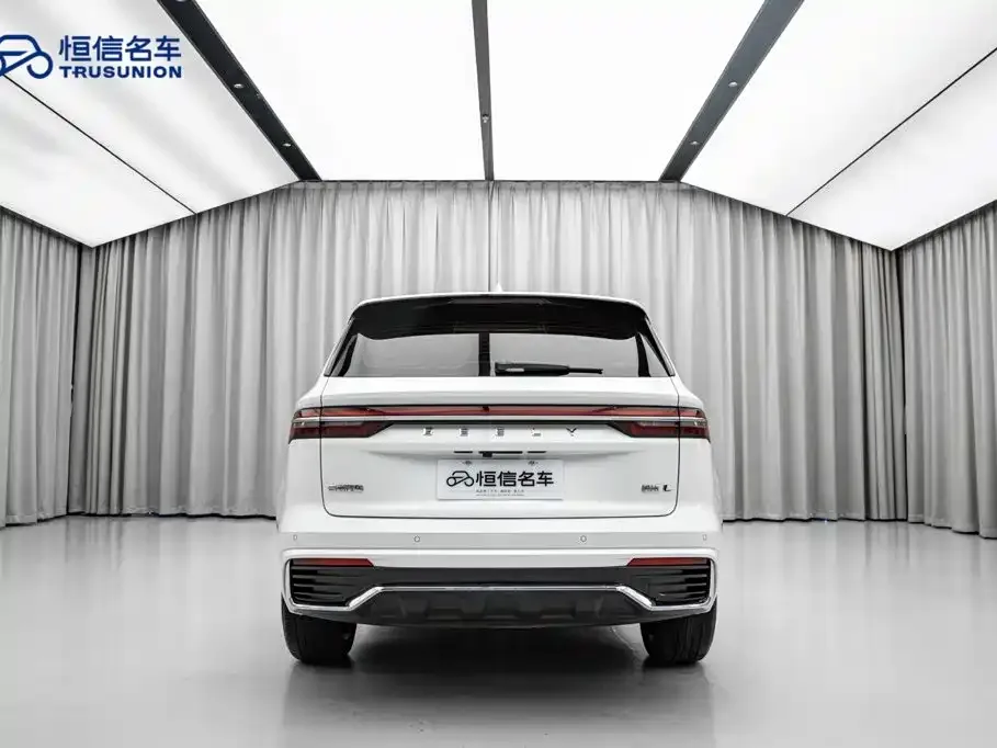 Geely Xingyue L — фото 8