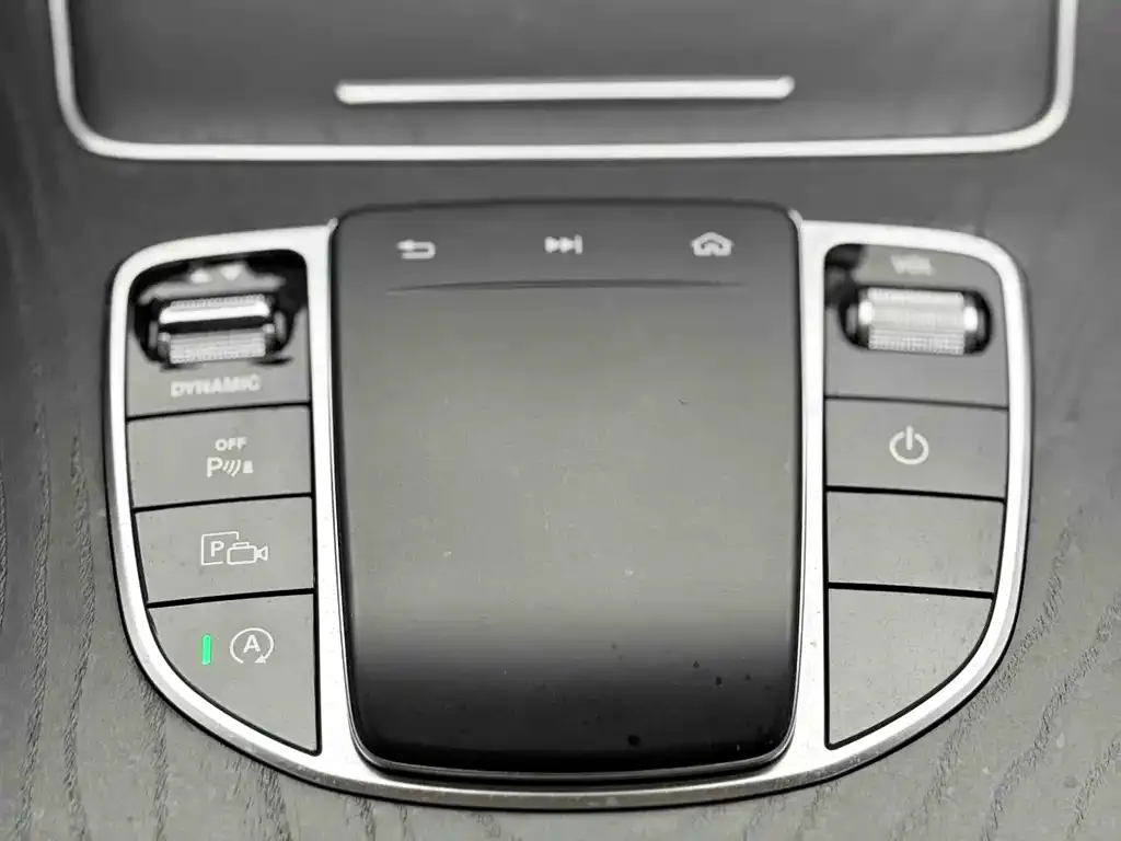 Mercedes-Benz C-Class — фото 10