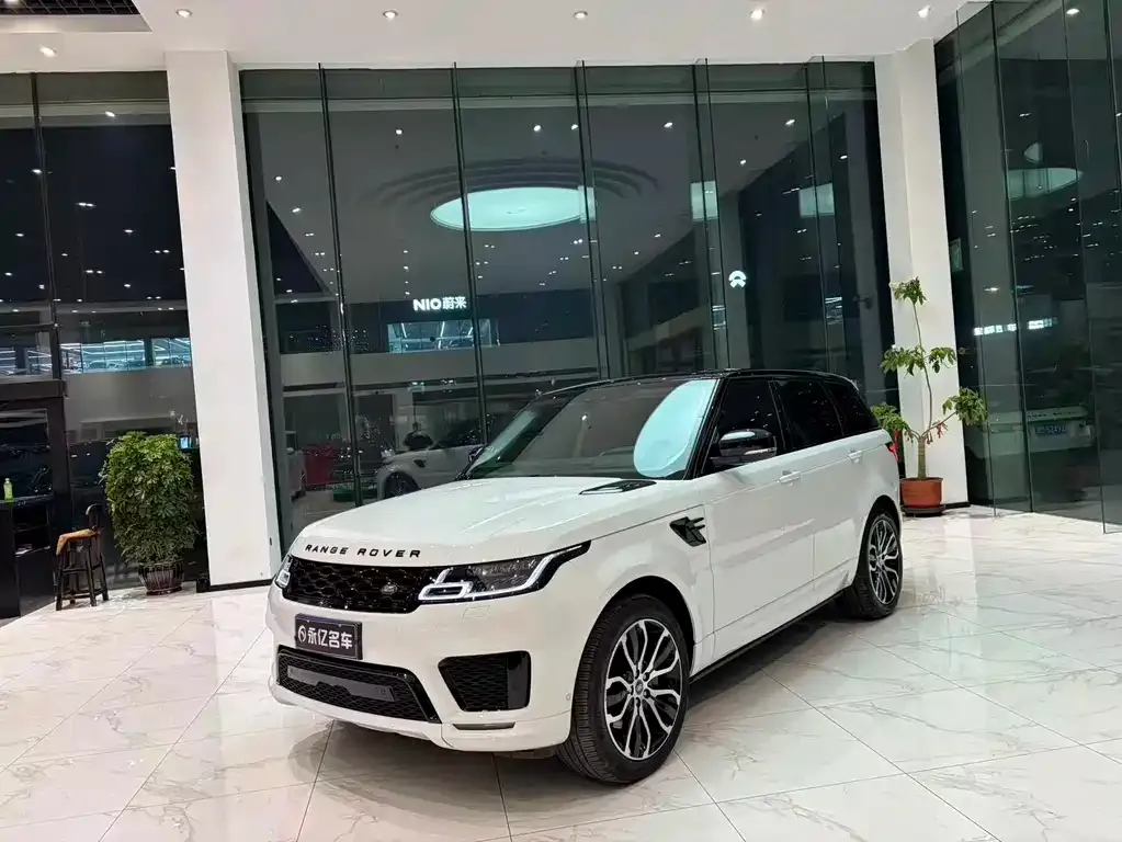 Land Rover Sport — фото 1