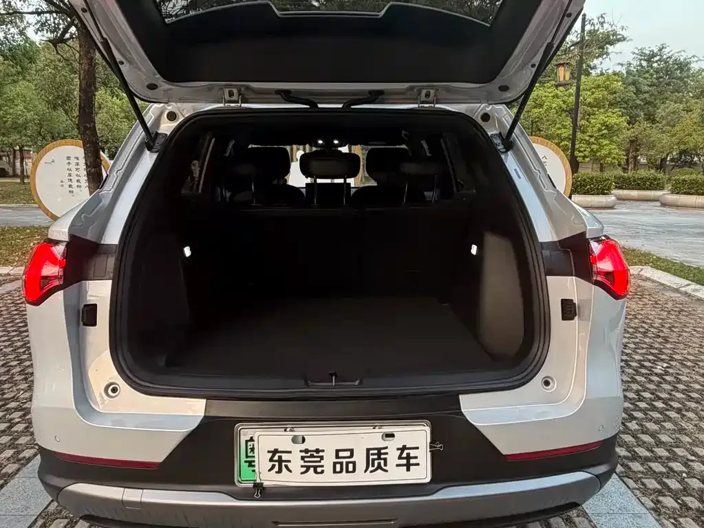 Wuling Xingguang S — фото 7