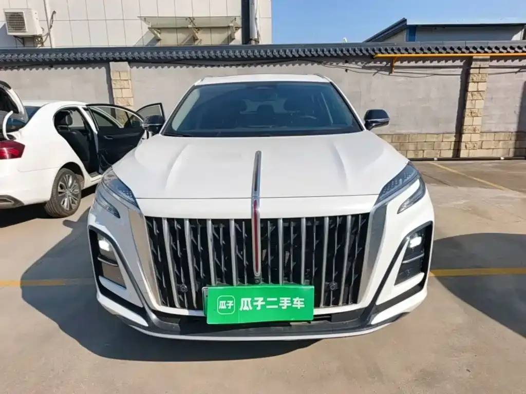 Hongqi HS3 PHEV — фото 9
