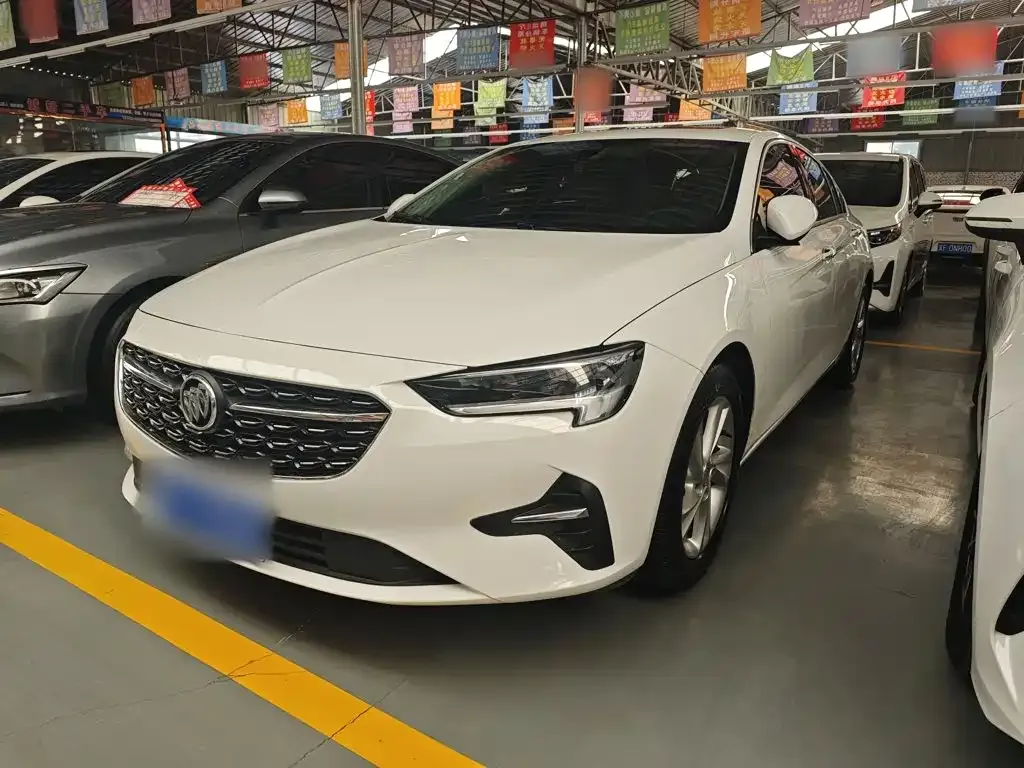 Buick Regal — фото 1