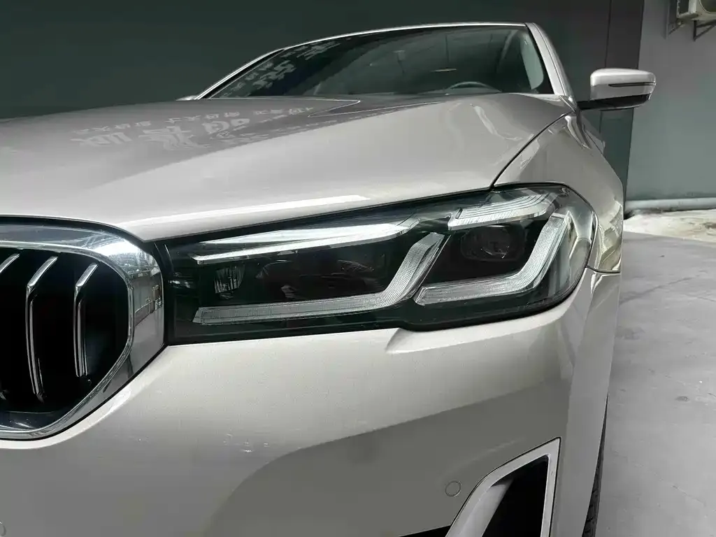 BMW 5 Series — фото 2