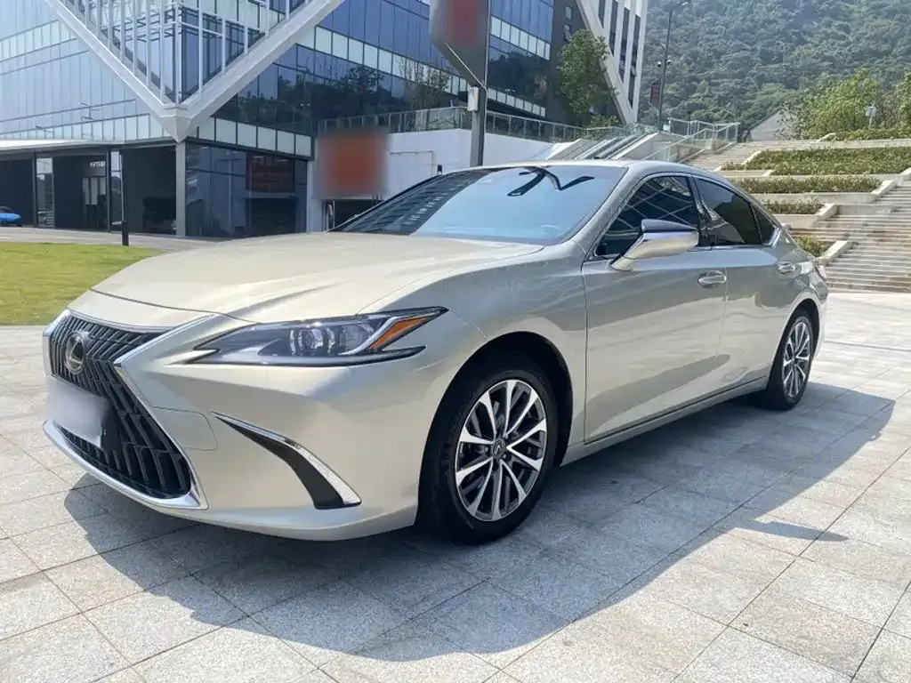 Lexus ES — фото 5