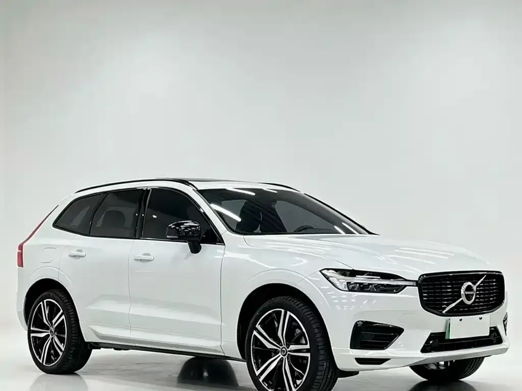 Volvo XC60 PHEV — фото 2