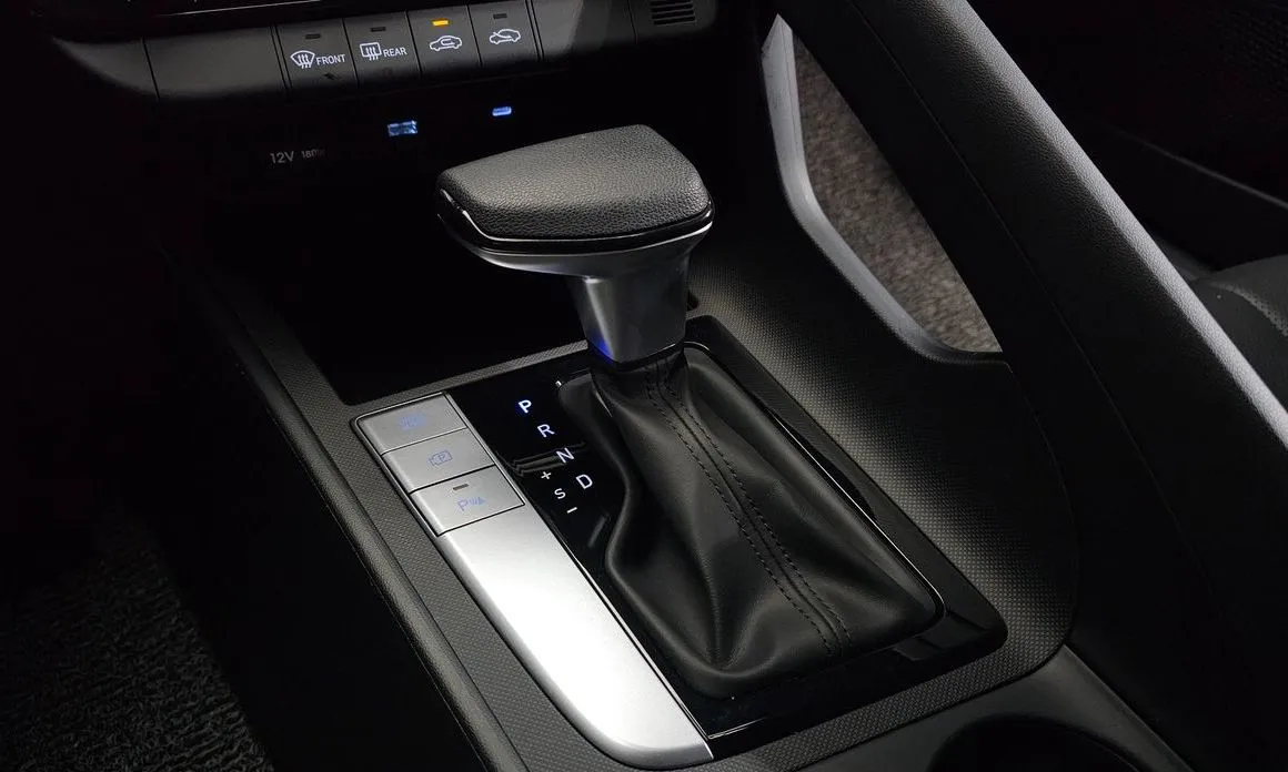 Hyundai AVANTE — фото 6