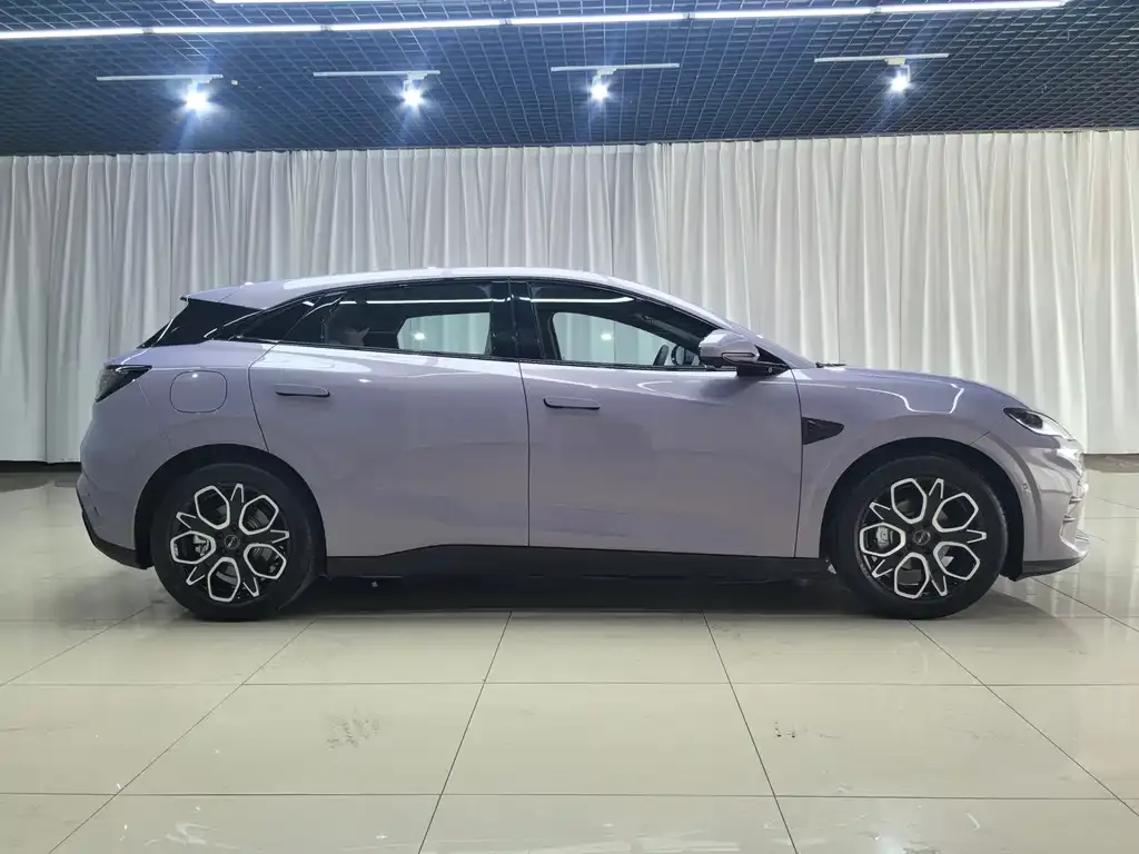 BYD Seal 06GT — фото 10