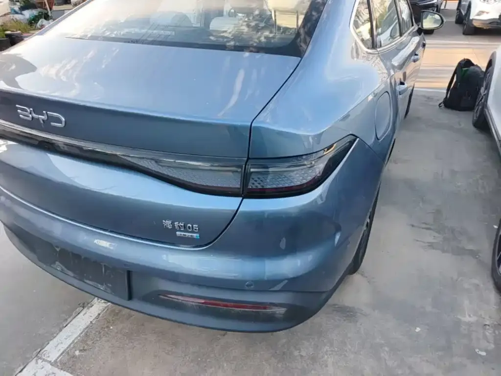 BYD Seal 05 DM-i — фото 2