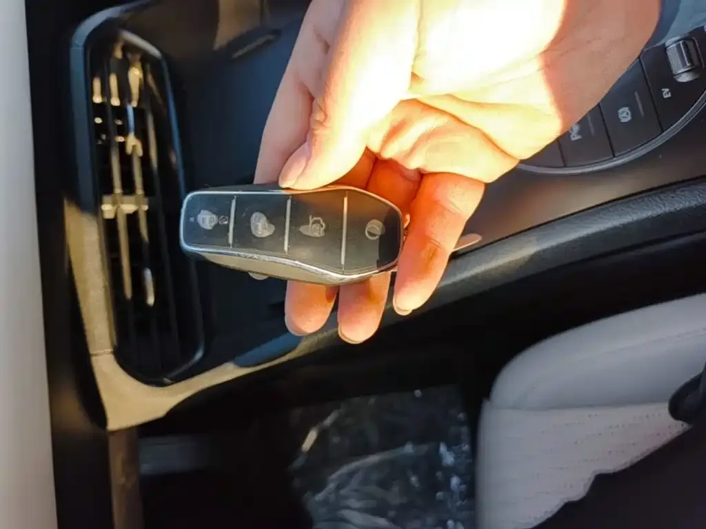 BYD Seal 05 DM-i — фото 4